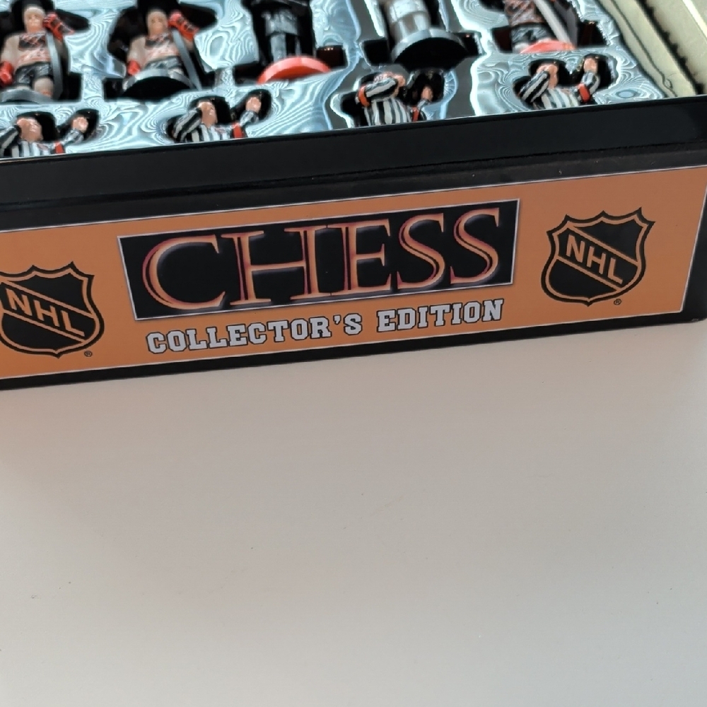 NHL Collector's Edition Chess Set - Black and Orange - Picture 4 of 5